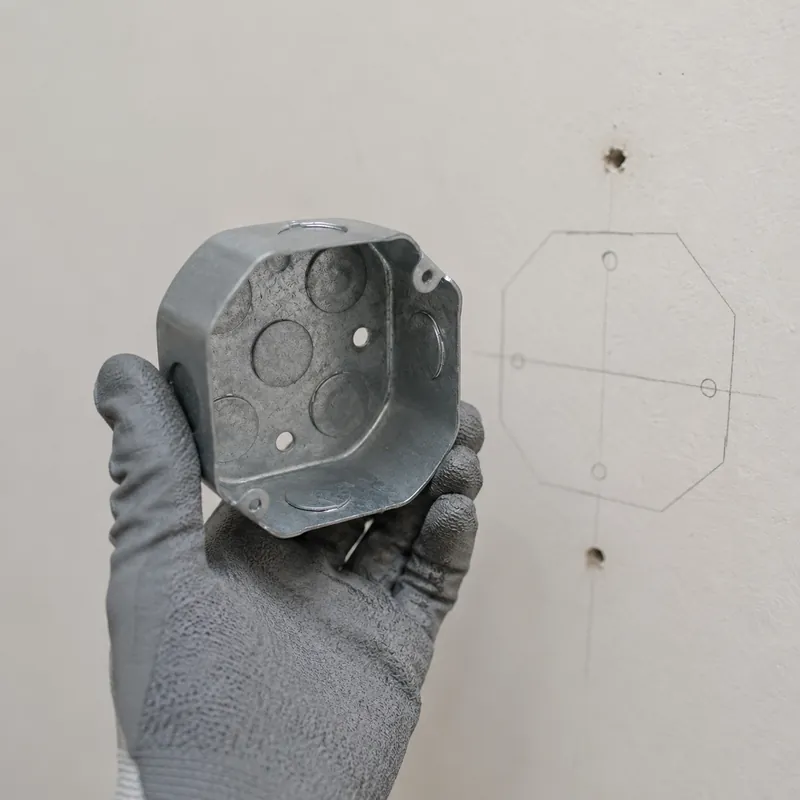 Caja Electrica Octagonal Metal 1.2 (Caj. 50) (Salida De 1/2) — vista 3
